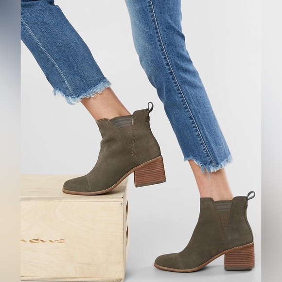 Toms Olive Ankle Booties - Picture 1 of 4